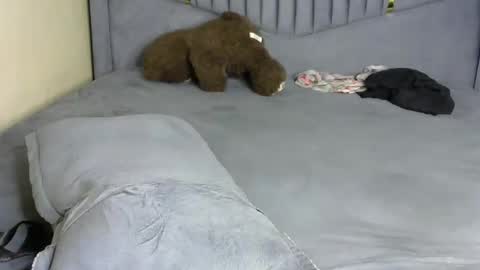 petite_byb online show from March 10, 7:13 am