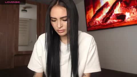 Linda online show from May 1, 8:19 am