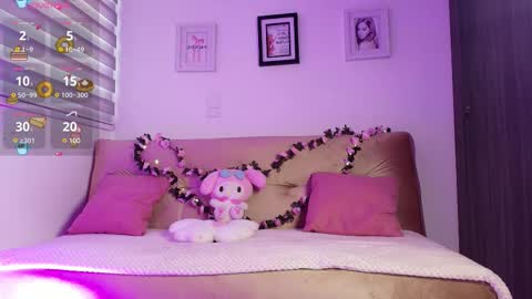 petite_marie_ online show from February 2, 9:57 pm