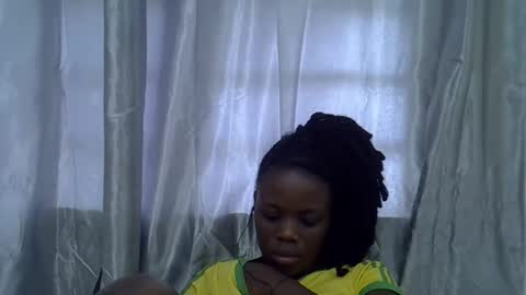 Snapshot of petite_melan chatting on October 30, 6:26 am petite_melan online show from October 30, 6:26 am