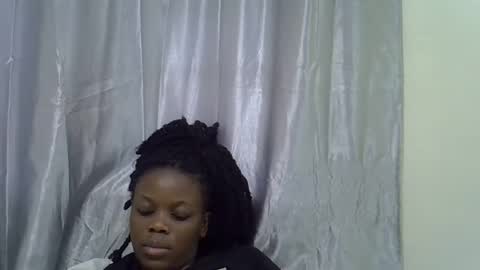 Snapshot of petite_melan chatting on October 31, 4:13 am petite_melan online show from October 31, 4:13 am