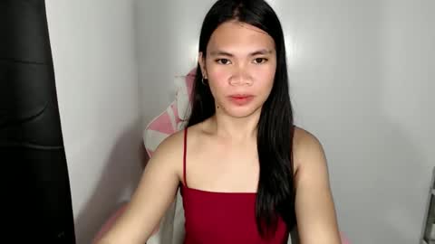 petite_pauline online show from March 4, 7:53 pm