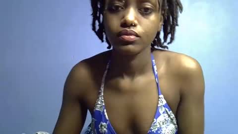 petite_star2 online show from February 23, 4:32 am