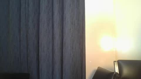 Snapshot of petite_temptation chatting on December 4, 8:56 am Bad gurl Riri online show from December 4, 8:56 am