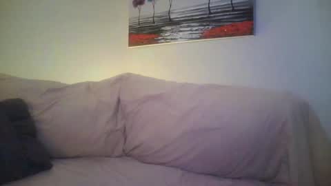 Snapshot of petite_treat_ chatting on February 8, 10:50 am petite treat online show from February 8, 10:50 am