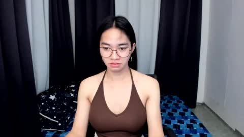 Snapshot of petiteasianmarian chatting on July 22, 11:13 am bigcock Marian online show from July 22, 11:13 am