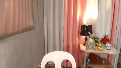 Snapshot of petiteasianx chatting on February 10, 9:36 am Vrin online show from February 10, 9:36 am