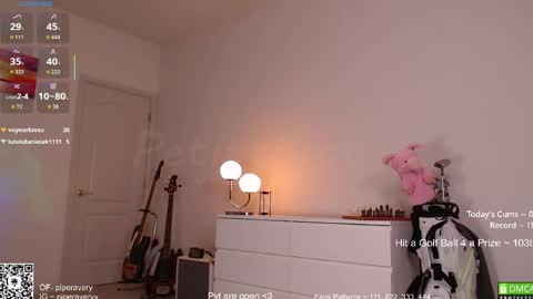 PiperAvery online show from April 26, 4:43 am