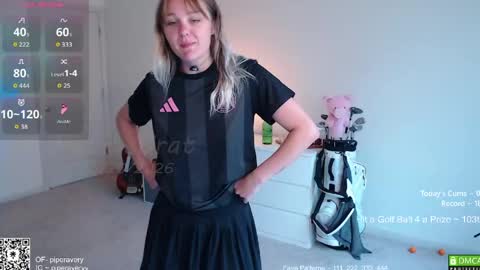 Snapshot of petitebrat chatting on May 20, 3:07 pm PiperAvery online show from May 20, 3:07 pm