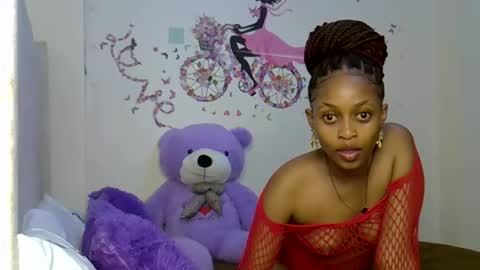 Snapshot of petitecaramell chatting on February 8, 10:24 pm Caramel online show from February 8, 10:24 pm