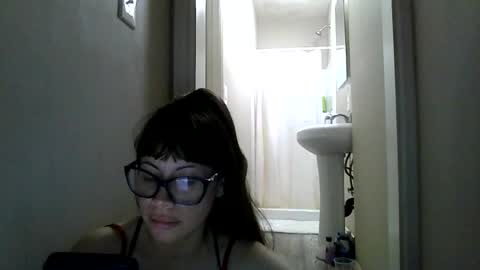 Snapshot of petitedoll30 chatting on May 9, 1:22 am Petitedoll30 online show from May 9, 1:22 am