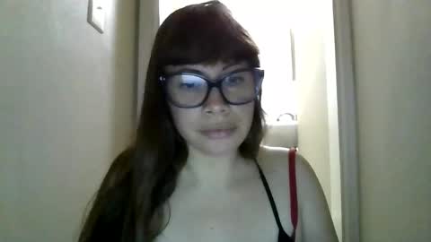 Snapshot of petitedoll30 chatting on May 17, 10:39 pm Petitedoll30 online show from May 17, 10:39 pm