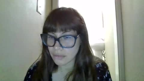 Snapshot of petitedoll30 chatting on May 28, 11:57 pm Petitedoll30 online show from May 28, 11:57 pm