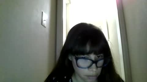 Snapshot of petitedoll30 chatting on May 30, 12:41 am Petitedoll30 online show from May 30, 12:41 am