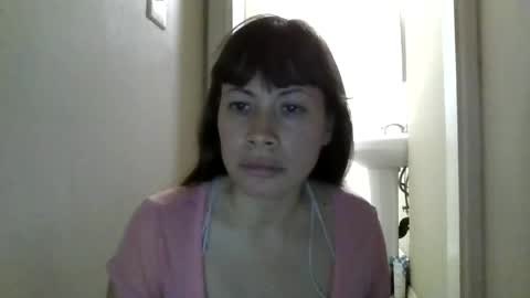 Snapshot of petitedoll30 chatting on July 1, 9:36 pm Petitedoll30 online show from July 1, 9:36 pm