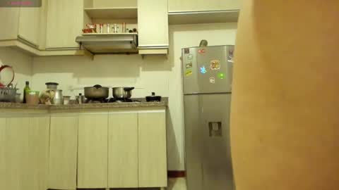 Snapshot of petitee_lunna chatting on February 3, 2:53 am Lunna online show from February 3, 2:53 am