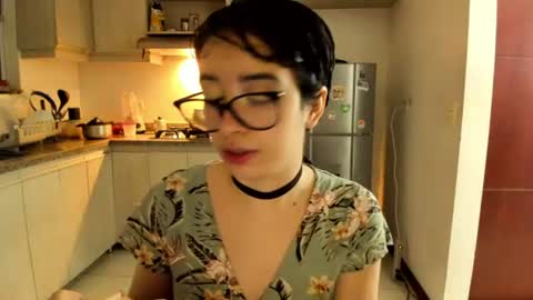 Lunna online show from June 11, 12:54 am