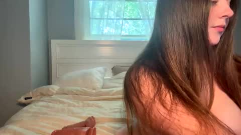 Bella online show from June 4, 6:36 pm