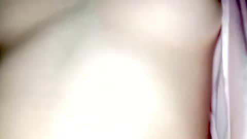 Snapshot of petiteivoryqueen chatting on June 25, 5:34 am danna online show from June 25, 5:34 am