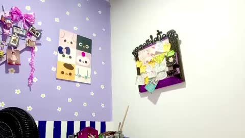 Snapshot of petiteivoryqueen chatting on June 29, 3:46 am danna online show from June 29, 3:46 am