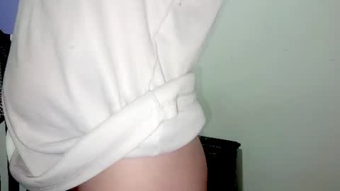 Snapshot of petiteivoryqueen chatting on July 17, 3:02 am danna online show from July 17, 3:02 am