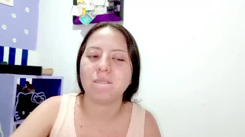 Snapshot of petiteivoryqueen chatting on July 22, 6:16 am danna online show from July 22, 6:16 am