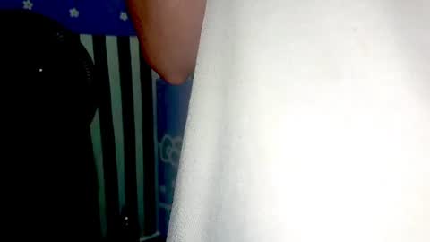 Snapshot of petiteivoryqueen chatting on July 30, 6:12 am danna online show from July 30, 6:12 am