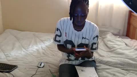 Snapshot of petitekittyy chatting on April 14, 12:11 pm Kitty online show from April 14, 12:11 pm