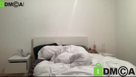 Snapshot of petiteminxlara chatting on December 21, 4:36 pm lara online show from December 21, 4:36 pm