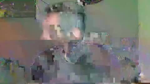 Snapshot of petitenebreux13400 chatting on January 23, 5:56 am petitenebreux13400 online show from January 23, 5:56 am