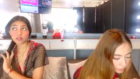 Snapshot of petitestrawberry18 chatting on July 30, 1:10 pm Tip us ask our names online show from July 30, 1:10 pm
