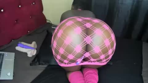 Cayennee online show from November 1, 8:38 am