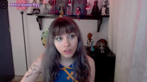 i.. .U can call me Nick ....    Help me to reach 200 thumbs up online show from February 18, 12:15 am