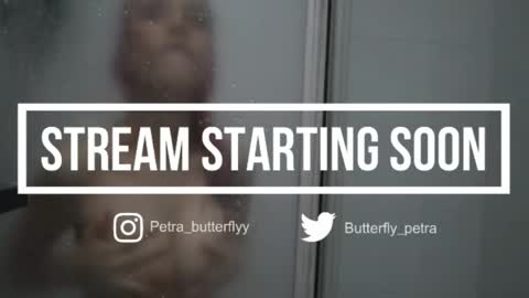 Snapshot of petra_butterfly chatting on June 4, 12:05 am i.. .U can call me Nick .... Help me to reach 200 thumbs up online show from June 4, 12:05 am