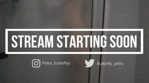 Snapshot of petra_butterfly chatting on July 2, 12:10 am i.. .U can call me Nick .... Help me to reach 200 thumbs up online show from July 2, 12:10 am