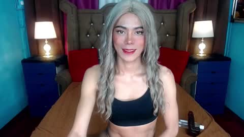 Snapshot of pettie_bigload chatting on January 23, 12:19 pm Jim online show from January 23, 12:19 pm