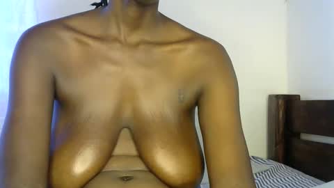 Snapshot of pettite_cora1 chatting on December 3, 2:04 pm pettite_cora1 online show from December 3, 2:04 pm