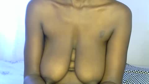 Snapshot of pettite_cora1 chatting on December 16, 11:59 am pettite_cora1 online show from December 16, 11:59 am