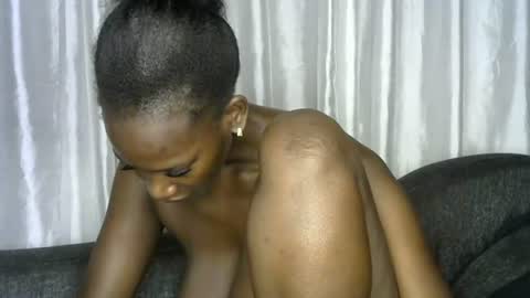 pettite_cora1 online show from June 17, 4:52 pm
