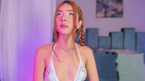 Snapshot of peytonn_monroe chatting on July 29, 7:34 pm peytonn_monroe online show from July 29, 7:34 pm