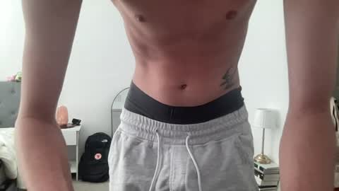 peytonzz online show from July 18, 9:51 pm