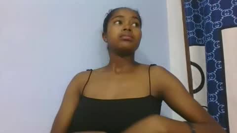 phania185885 online show from March 1, 8:05 am