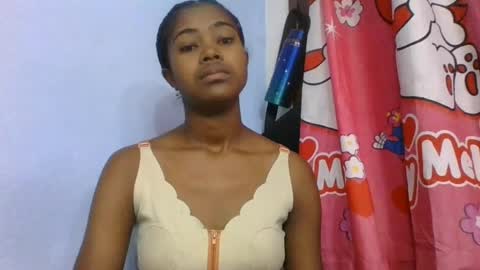 Snapshot of phania185885 chatting on June 16, 5:43 am phania185885 online show from June 16, 5:43 am