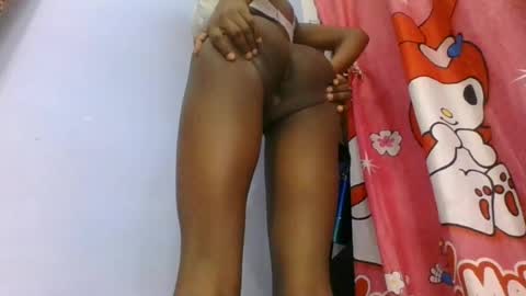 Snapshot of phania185885 chatting on June 17, 5:54 am phania185885 online show from June 17, 5:54 am