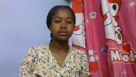 phania185885 online show from July 1, 5:42 am