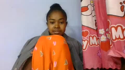 phania185885 online show from July 9, 5:44 am