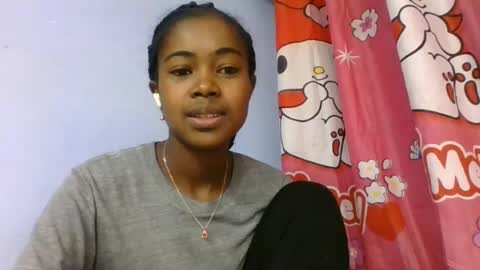 phania185885 online show from July 24, 6:28 pm