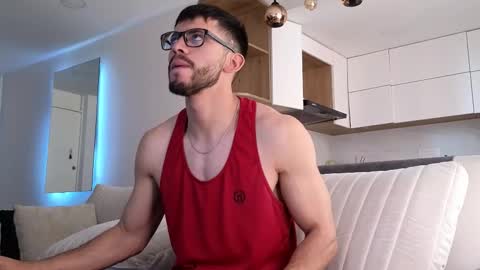 phantom_bigger1 online show from January 17, 6:33 pm