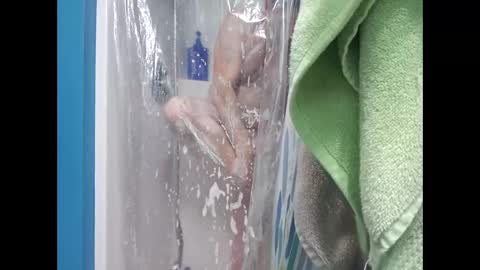 Snapshot of phase124 chatting on November 29, 10:51 am phase124 online show from November 29, 10:51 am