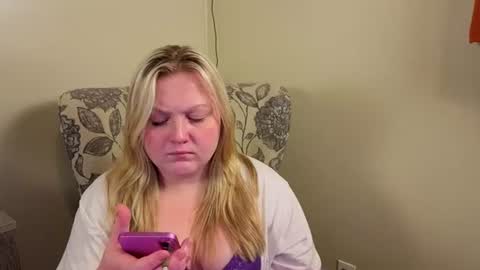 PhatAssBlond online show from June 11, 6:06 pm
